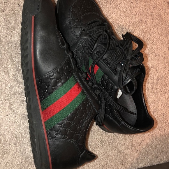 Men’s Signature Size 10 Sneakers in Black - Picture 4 of 6